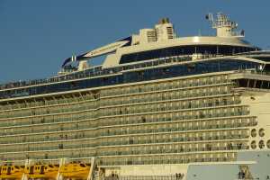 OVATION-of-the-SEAS-2016 (3)